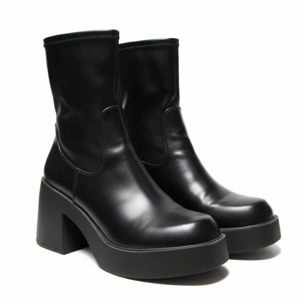 Black Chunky Platform Boots Square Toe Goth Grunge Size 8